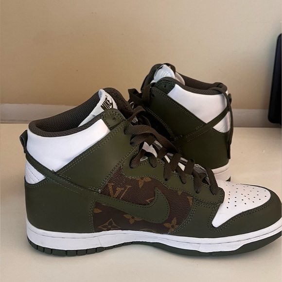 Nike - Dunk High PS ‘Cargo Khaki’ Louis Vuitton Custom - Picture 6 of 9